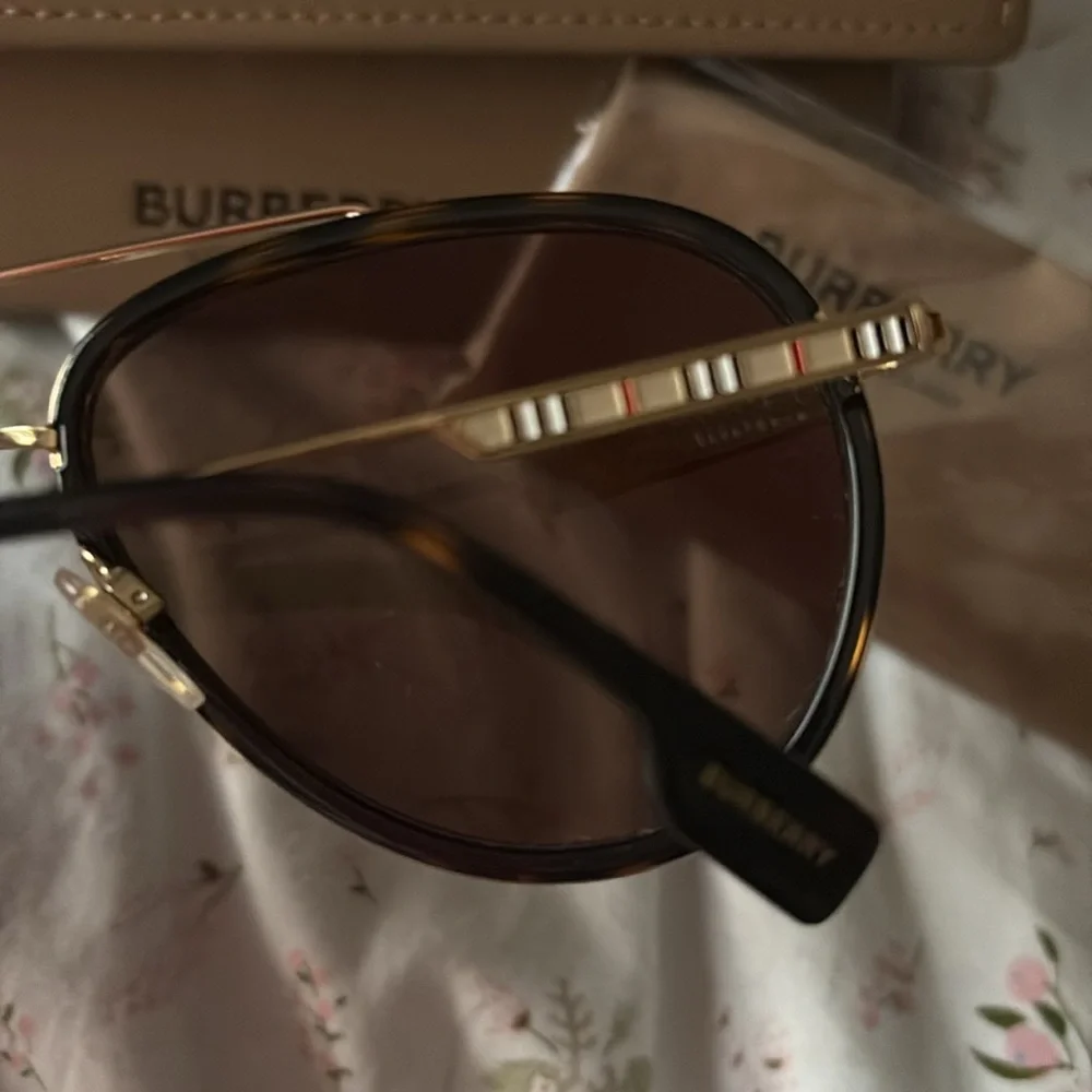 Burberry Brown Aviator Sunglasses - Picture 4 of 12